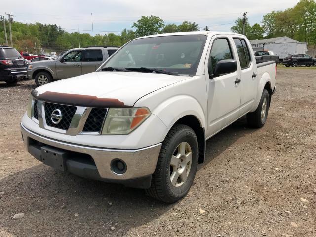 1N6AD07W97C427198 - 2007 NISSAN FRONTIER C WHITE photo 2