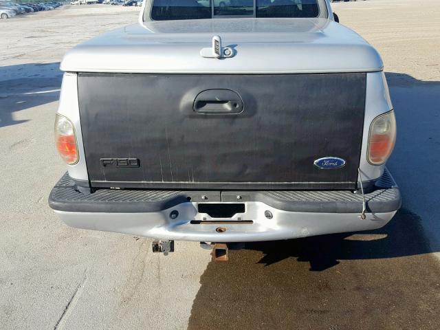 2FTZF07372CA36348 - 2002 FORD F150 SVT L SILVER photo 6