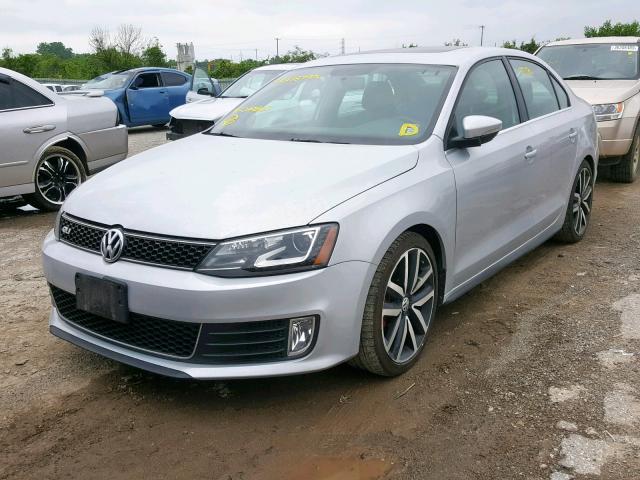 3VW467AJ4DM249823 - 2013 VOLKSWAGEN JETTA GLI SILVER photo 2