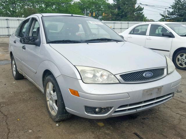 1FAFP34N36W103633 - 2006 FORD FOCUS ZX4 SILVER photo 1