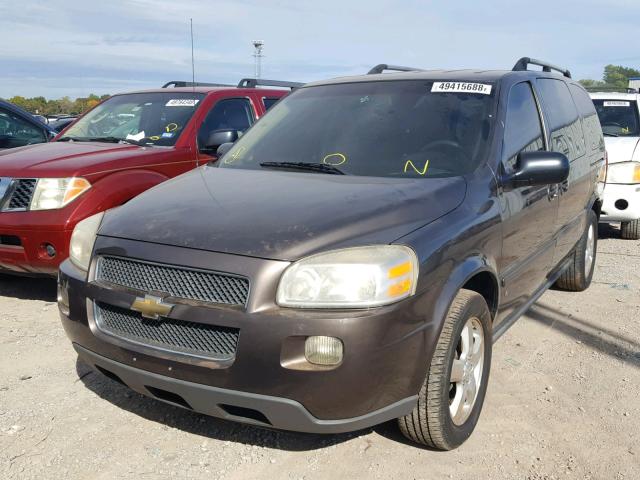 1GNDV33108D139890 - 2008 CHEVROLET UPLANDER L GRAY photo 2