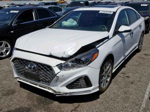 5NPE34AB3JH660283 - 2018 HYUNDAI SONATA SPO WHITE photo 2