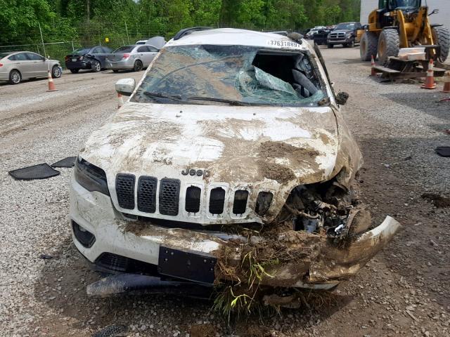 1C4PJMLB5KD418081 - 2019 JEEP CHEROKEE L WHITE photo 9