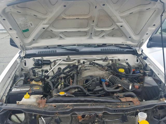 5N1ED28Y32C586285 - 2002 NISSAN XTERRA XE WHITE photo 7