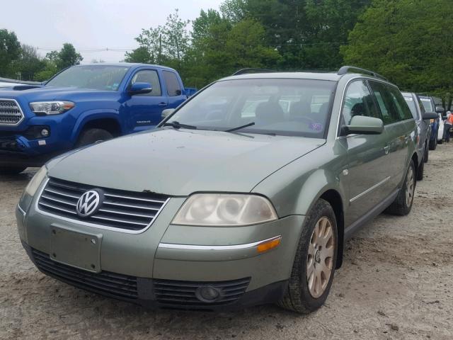 WVWYH63B13E002021 - 2003 VOLKSWAGEN PASSAT GLX GREEN photo 2