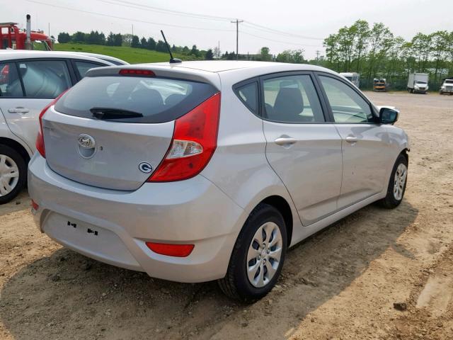 KMHCT5AE9HU345068 - 2017 HYUNDAI ACCENT SE GRAY photo 4