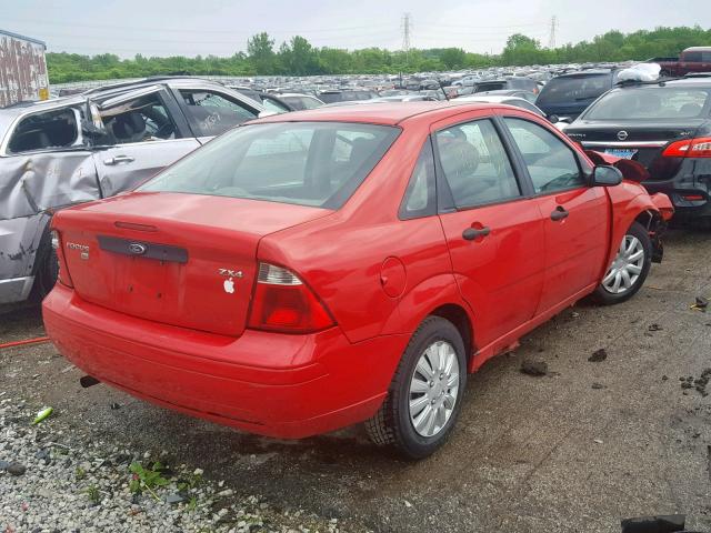 1FAFP34N45W115840 - 2005 FORD FOCUS ZX4 RED photo 4