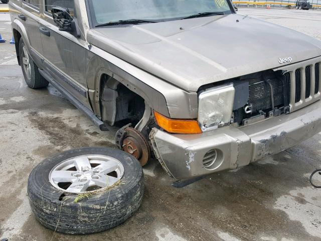1J8HH48KX6C329104 - 2006 JEEP COMMANDER TAN photo 9
