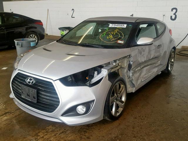 KMHTC6AE6EU201835 - 2014 HYUNDAI VELOSTER T SILVER photo 2