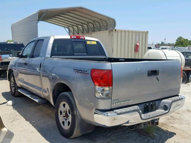 5TFRT54117X006731 - 2007 TOYOTA TUNDRA DOU SILVER photo 3