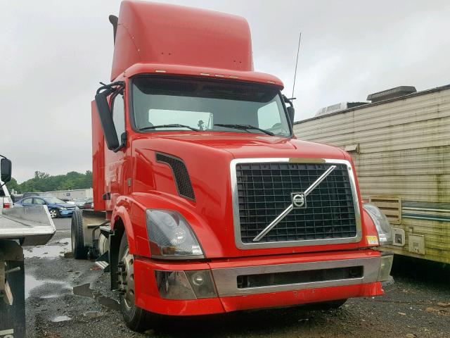 4V4NC9EJ69N270891 - 2009 VOLVO VN VNL RED photo 1