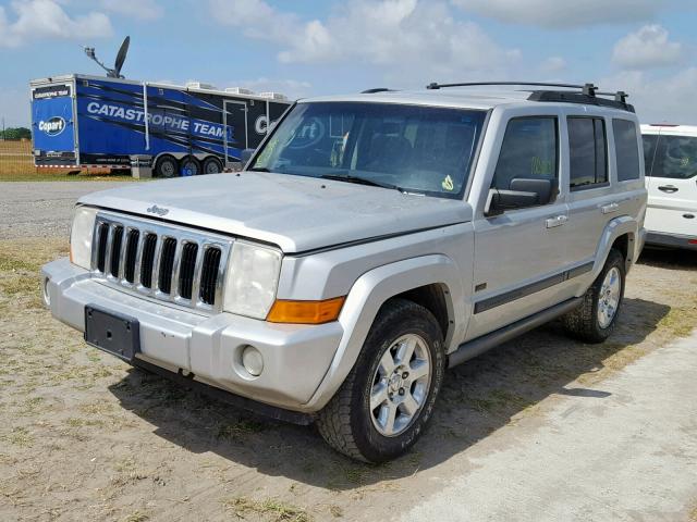 1J8HH48P97C631268 - 2007 JEEP COMMANDER SILVER photo 2