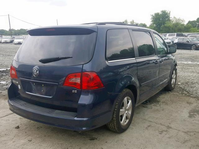 2V8HW34149R578261 - 2009 VOLKSWAGEN ROUTAN SE BLUE photo 4