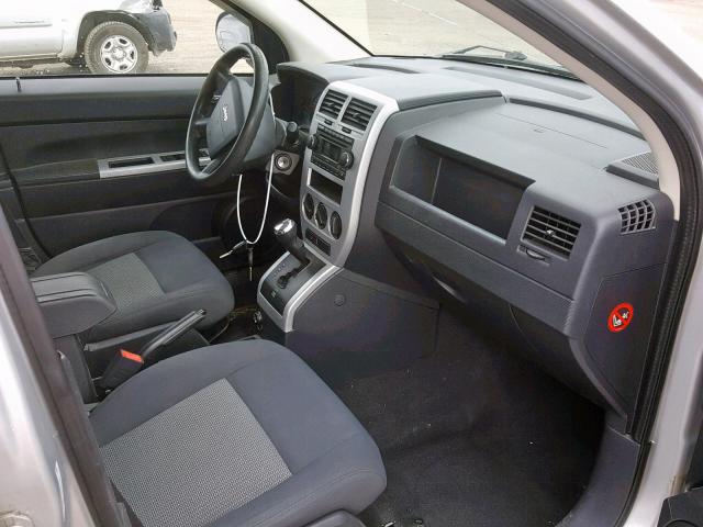 1J8FT47098D736897 - 2008 JEEP COMPASS SP 银色 照片 5