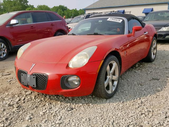 1G2MG35X17Y133094 - 2007 PONTIAC SOLSTICE G RED photo 2