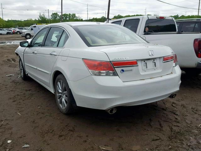 1HGCP3F86CA018381 - 2012 HONDA ACCORD EXL WHITE photo 3