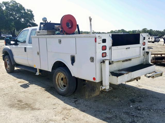 1FD0X5GY6CEA61991 - 2012 FORD F550 SUPER WHITE photo 3