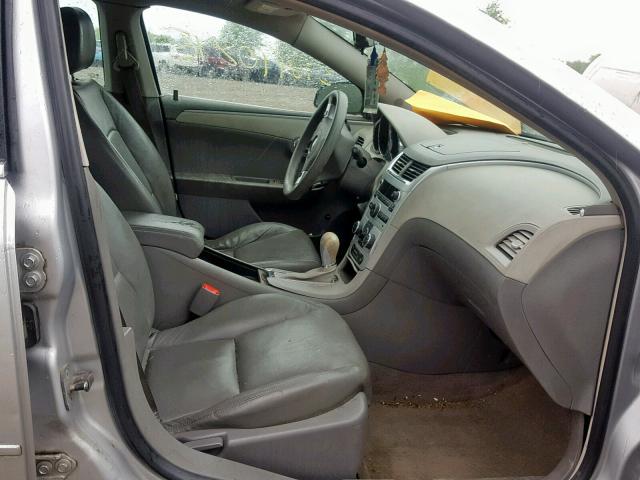 1G1ZH57B09F179289 - 2009 CHEVROLET MALIBU 1LT SILVER photo 5