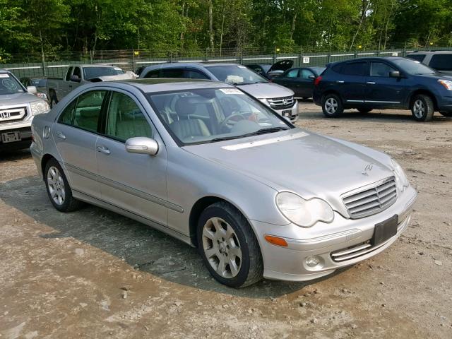 WDBRF84J05F591554 - 2005 MERCEDES-BENZ C 320 4MAT SILVER photo 1