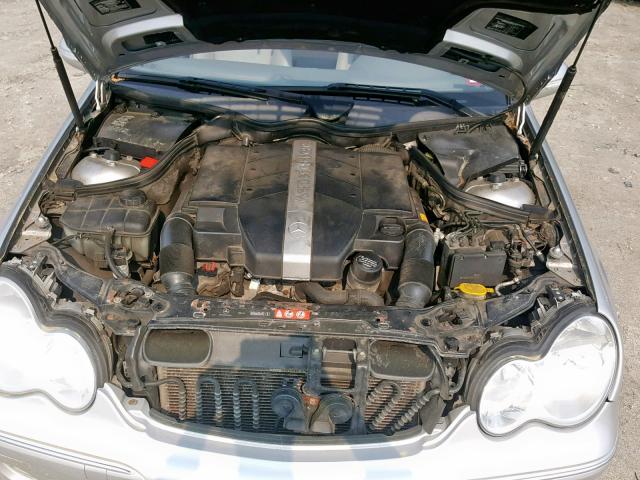 WDBRF84J05F591554 - 2005 MERCEDES-BENZ C 320 4MAT SILVER photo 7