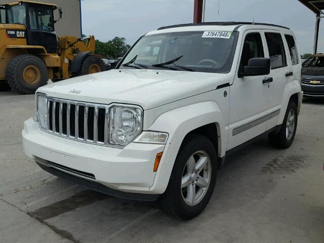 1J8GN58K78W203102 - 2008 JEEP LIBERTY LI WHITE photo 2