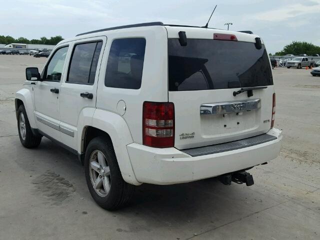 1J8GN58K78W203102 - 2008 JEEP LIBERTY LI WHITE photo 3