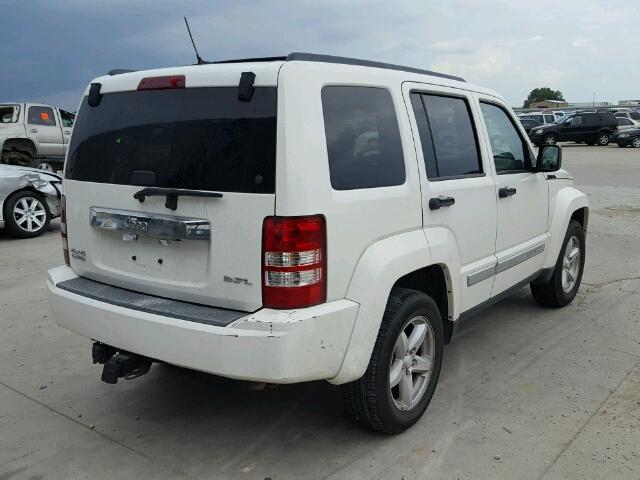 1J8GN58K78W203102 - 2008 JEEP LIBERTY LI WHITE photo 4