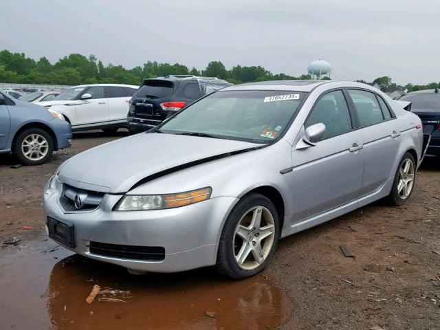 19UUA66226A068329 - 2006 ACURA 3.2TL SILVER photo 2