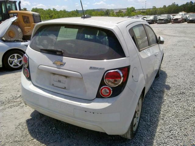 1G1JA6SH5G4172625 - 2016 CHEVROLET SONIC LS WHITE photo 4