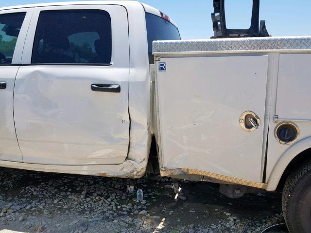 3C6UR4HJ0HG597855 - 2017 RAM 2500 ST WHITE photo 9