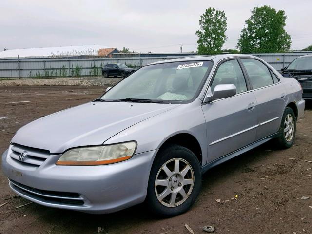 1HGCG56792A009448 - 2002 HONDA ACCORD SE SILVER photo 2