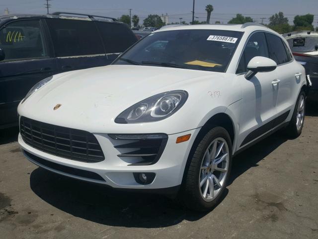 WP1AB2A50HLB14657 - 2017 PORSCHE MACAN S WHITE photo 2