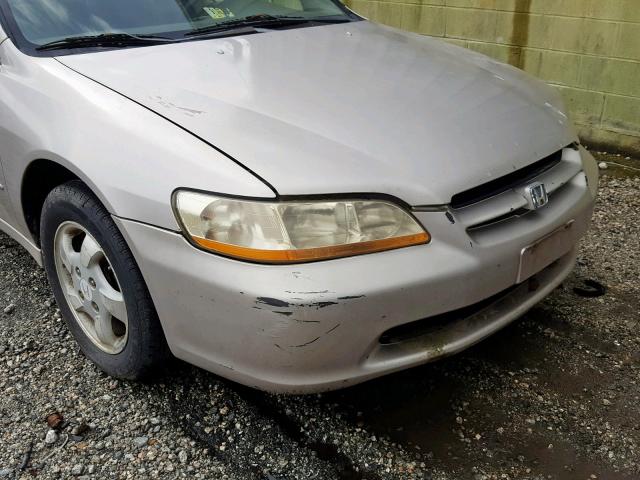 1HGCG6675XA044923 - 1999 HONDA ACCORD EX GOLD photo 9