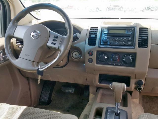 1N6AD07U35C414622 - 2005 NISSAN FRONTIER C BLUE photo 9