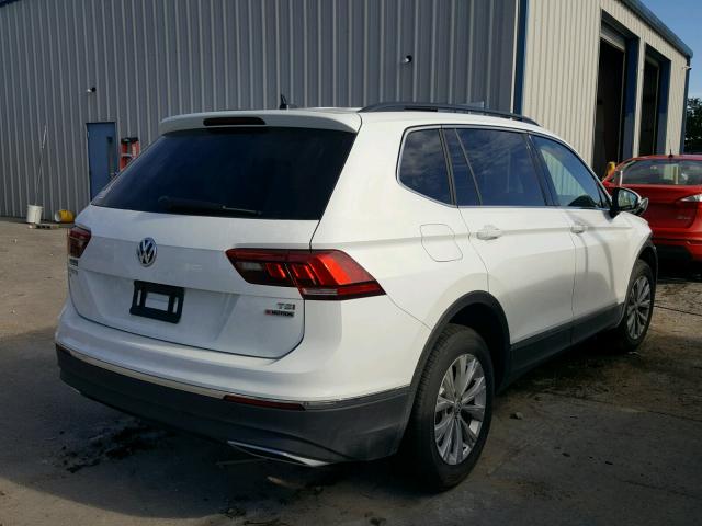 3VV2B7AX8JM048630 - 2018 VOLKSWAGEN TIGUAN SE WHITE photo 4