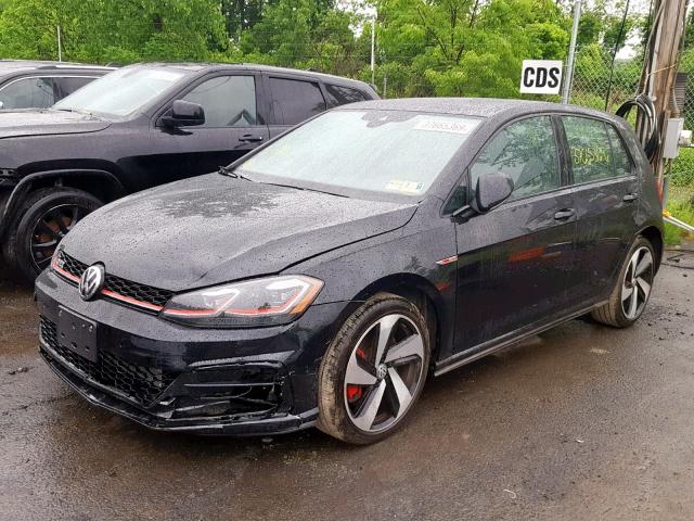 3VW447AU1JM250942 - 2018 VOLKSWAGEN GTI S/SE BLACK photo 2