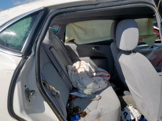 2G4WC582071129208 - 2007 BUICK LACROSSE C WHITE photo 6