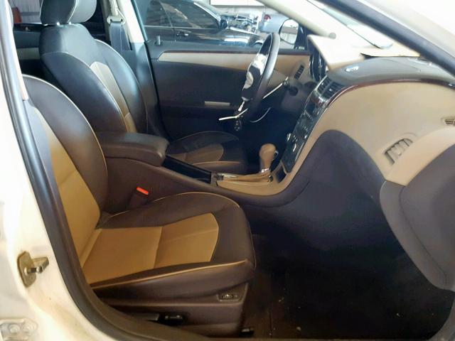 1G1ZE5E79BF177411 - 2011 CHEVROLET MALIBU LTZ თეთრი ფოტო 5
