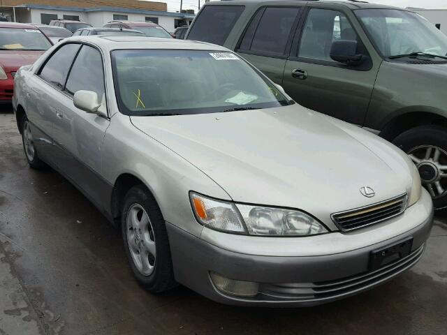 JT8BF28G2W5039851 - 1998 LEXUS ES 300 SILVER photo 1