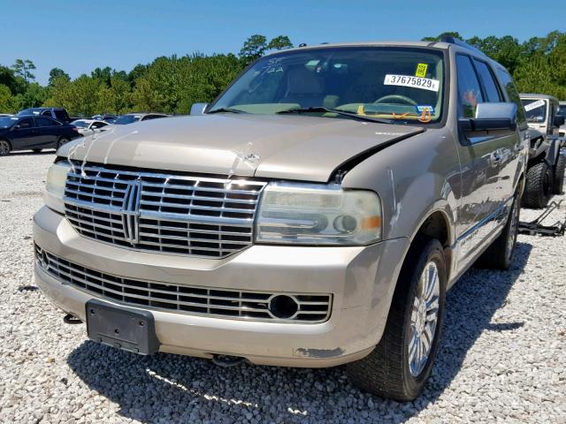 5LMFU275X7LJ02354 - 2007 LINCOLN NAVIGATOR GOLD photo 2