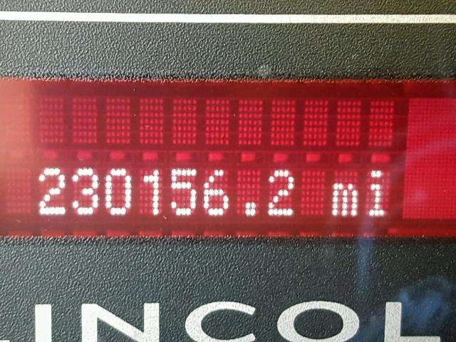 5LMFU275X7LJ02354 - 2007 LINCOLN NAVIGATOR GOLD photo 8