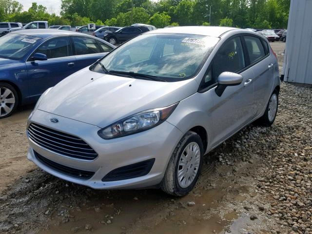 3FADP4TJ2GM169894 - 2016 FORD FIESTA S SILVER photo 2