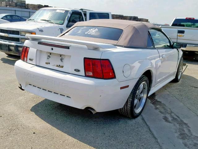 1FAFP45X62F236130 - 2002 FORD MUSTANG GT WHITE photo 4