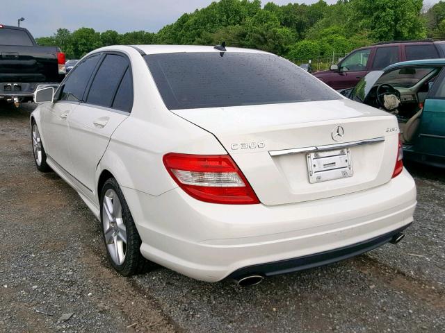 WDDGF8BB4AR107646 - 2010 MERCEDES-BENZ C 300 4MAT WHITE photo 3