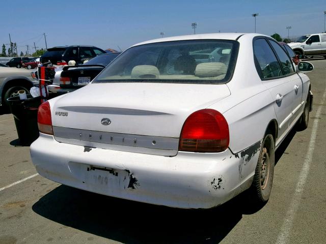 KMHWF25S0XA048063 - 1999 HYUNDAI SONATA GL WHITE photo 4