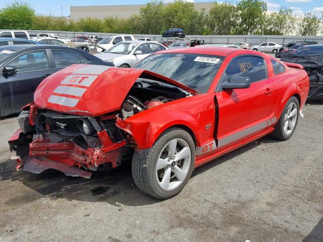 1ZVHT82H185144051 - 2008 FORD MUSTANG GT RED photo 2