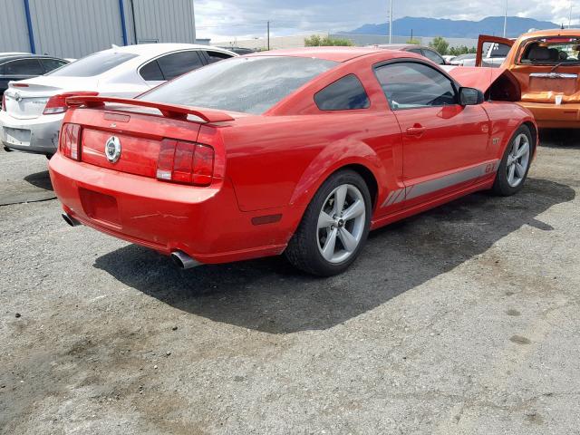 1ZVHT82H185144051 - 2008 FORD MUSTANG GT RED photo 4