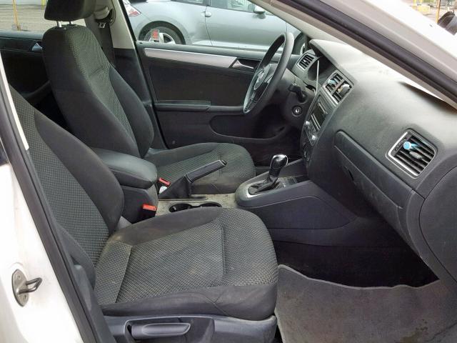 3VW2K7AJ0DM432090 - 2013 VOLKSWAGEN JETTA BASE 白色 照片 5