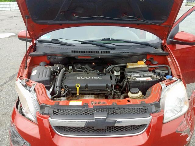 KL1TD56E19B393128 - 2009 CHEVROLET AVEO LS RED photo 7