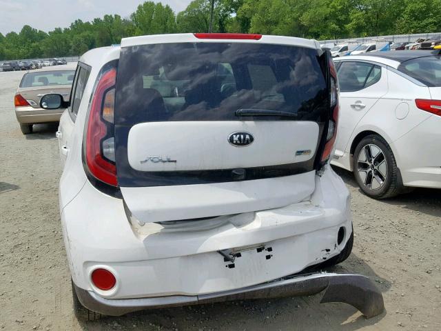 KNDJP3AE4G7013542 - 2016 KIA SOUL EV WHITE photo 9